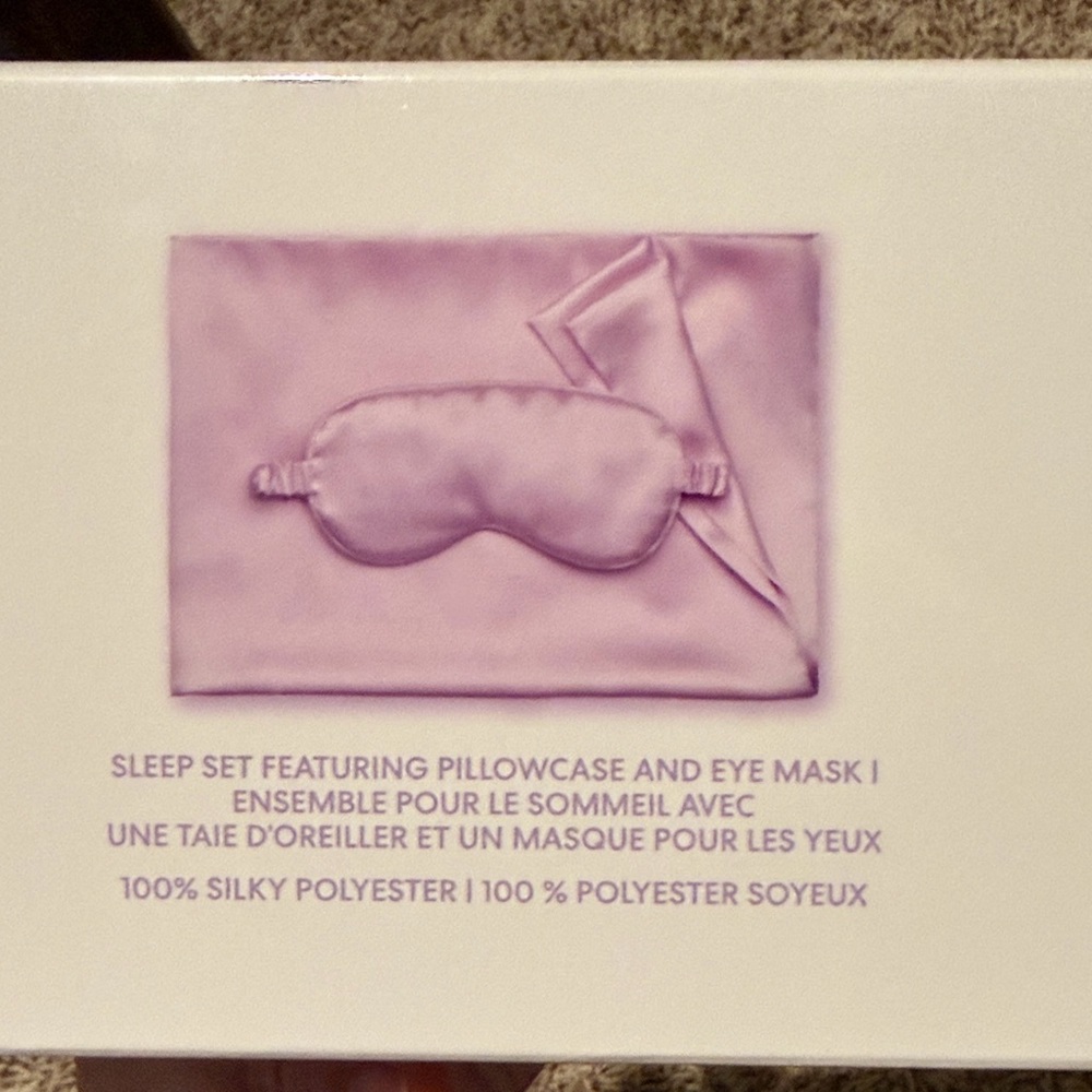 Khloé Kardashian Pillowcase and Eye Cover Gift Set - White with Lilac Logo NWT